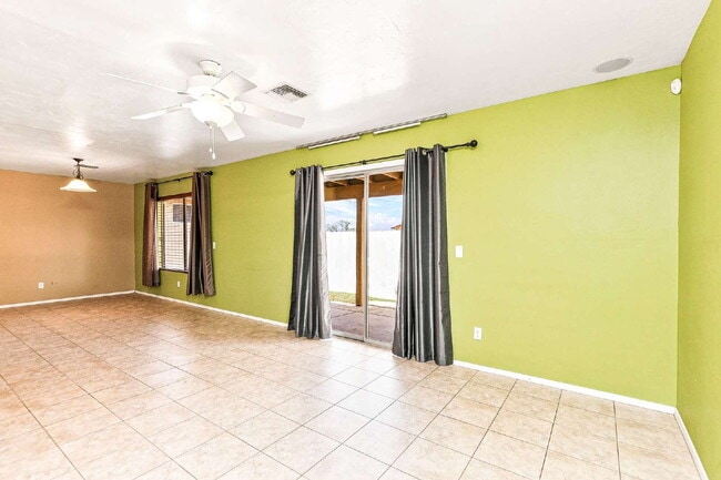 Photo - 2426 W Silverbell Tree Dr