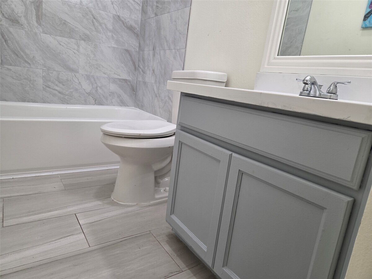 Photo - 6534 Briar Moss Ln