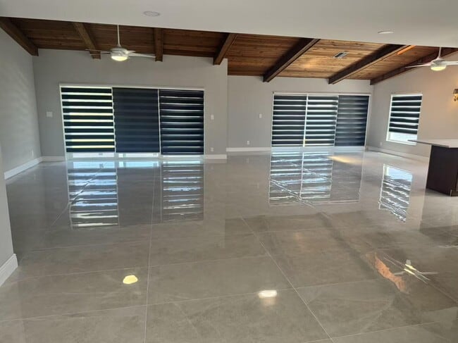 Photo - 1600 SW 72nd Ave