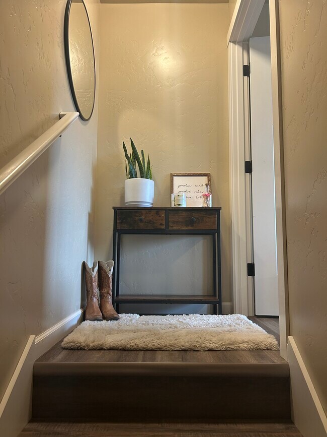 Photo - 304 Ponderosa Ct Unit A