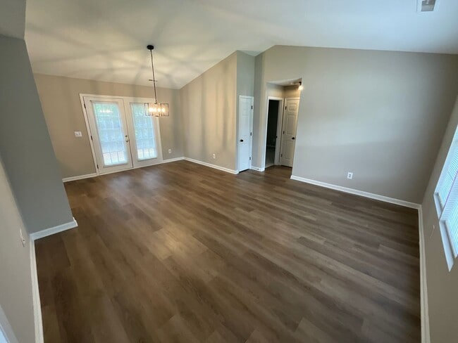 Photo - 2711 Ingleside Dr
