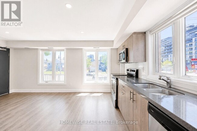 Photo - 814 Glencairn Ave