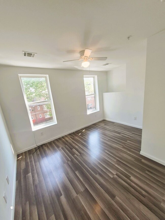 Photo - 2626-28 Ridge Ave Unidad 5