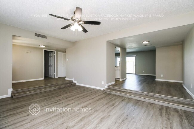 Photo - 14851 N 55th Ave