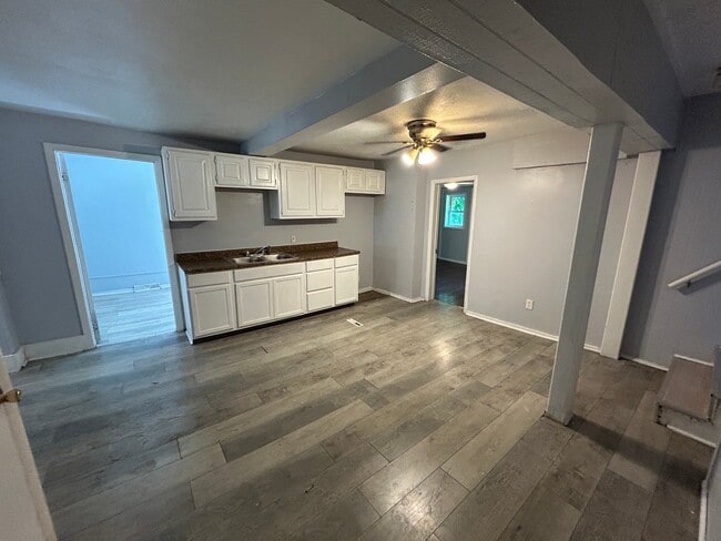 Photo - 640 W 13th St