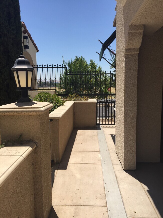 Patio - 3275 Dublin Blvd Unidad 108