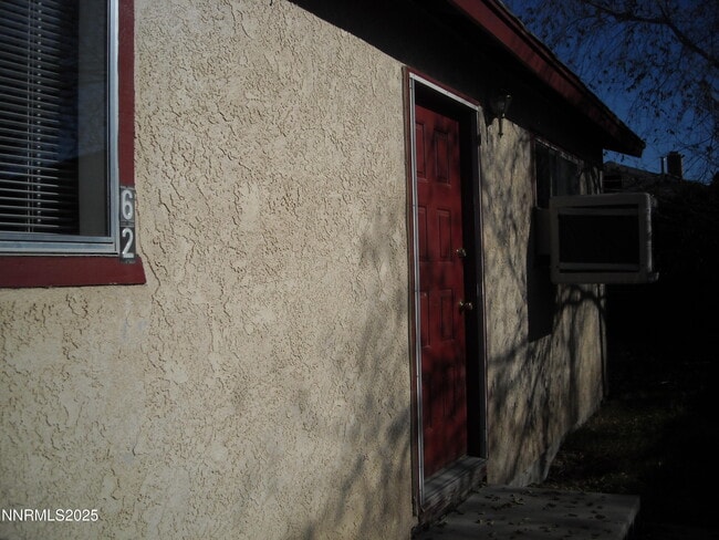 Building Photo - 62 N Laverne St