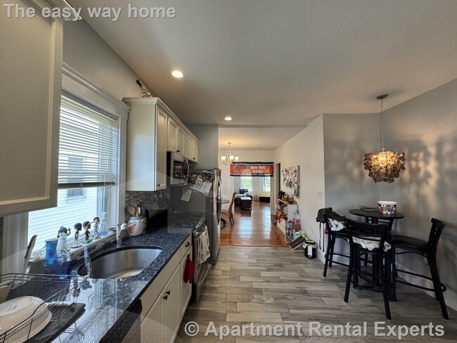 Photo - 78 Bristol Rd Unidad #2