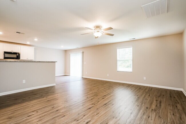 704 Crackling Ct