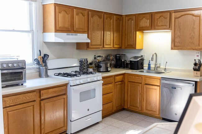 Photo - 362 N Line St
