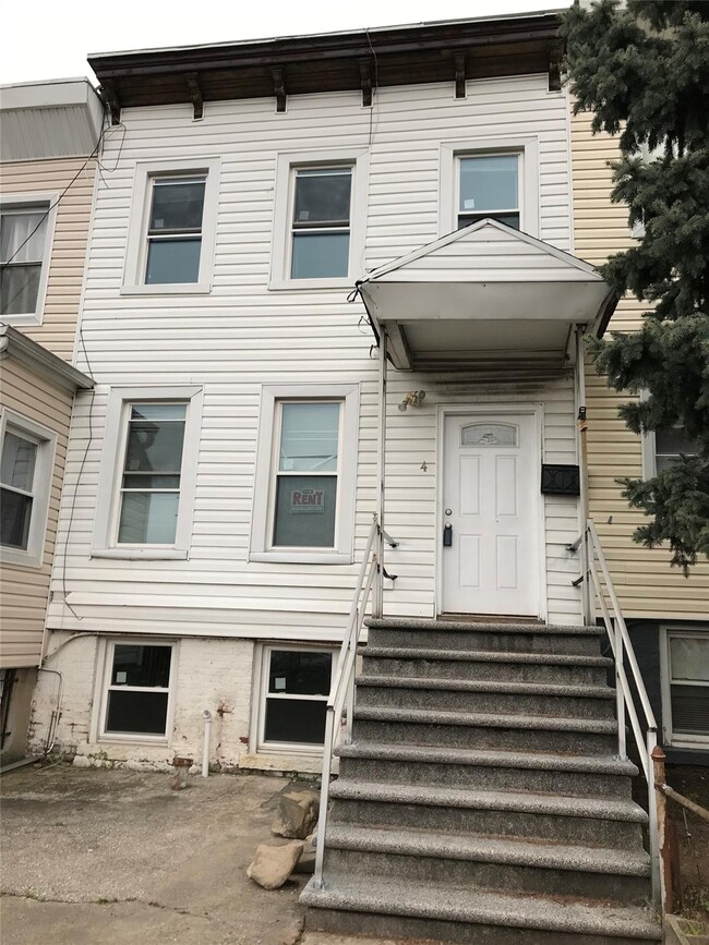 Photo - 65 Palisade Ave Townhome