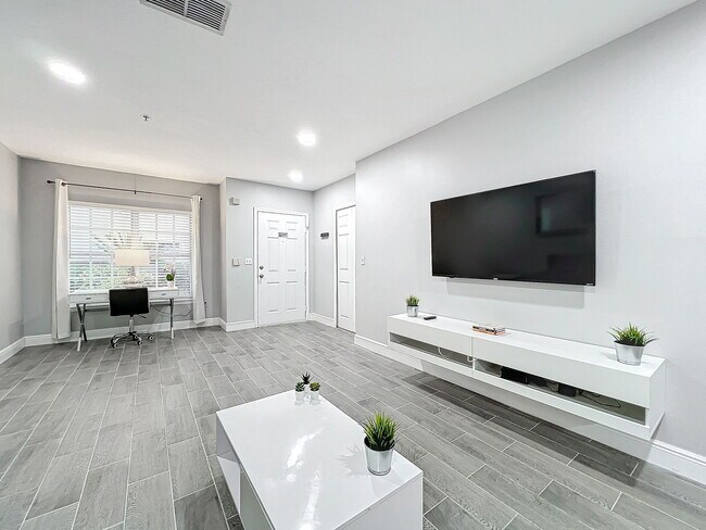 Photo - South Kirkman Road, Orlando, FL 32811 - 2 ...