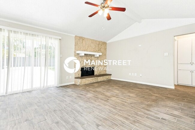 Photo - 3 Bedroom Pet-Friendly Home in Watauga, TX with Main Street Renewal