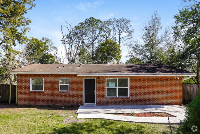 Building Photo - 5653 Green Forest Dr Rental