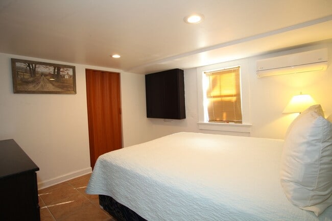 Photo - 3316 Upperline St Unidad 102