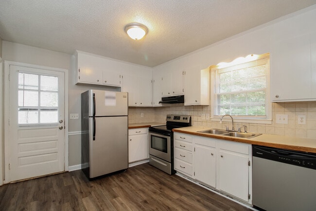 1107 Edenwood Dr