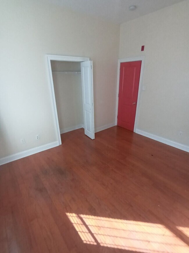 Photo - 1900 W Diamond St Unidad 1