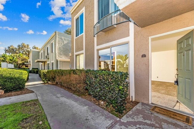 Building Photo - 1240 N Broadway Unit 6