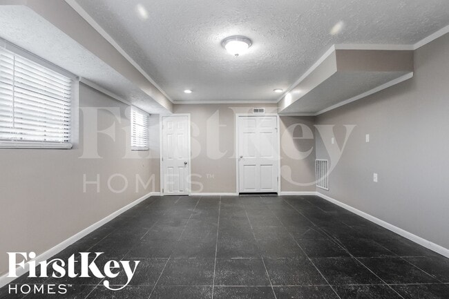 Photo - 7445 Glensford Dr