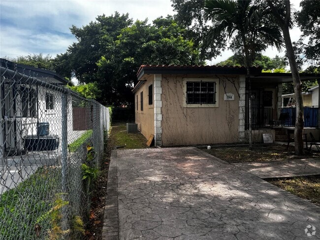 Building Photo - 2968 NW 59th St Rental