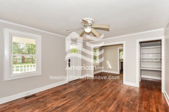 Photo - 302 Arbor Dr