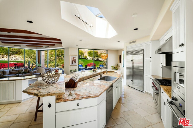 Photo - 136 Netas Dr