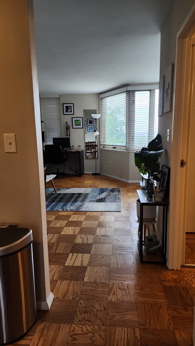 Photo - 2800 Wisconsin Ave NW Unidad 610 Rental