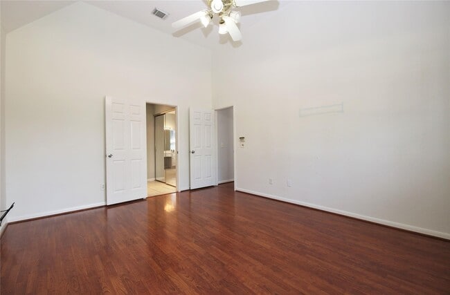 Photo - 10419 Pearl Dr