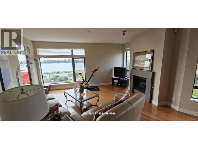 Photo - 14100 Riverport Way Unité 2FL