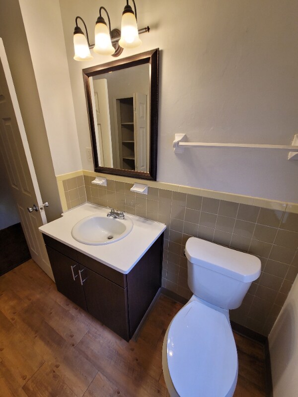 Photo - 332 Sheraton Dr NW