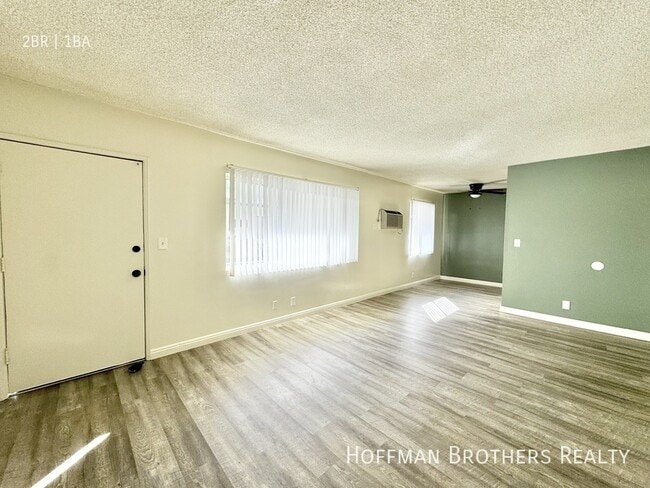 Photo - 6729 Cleon Ave Unidad 2