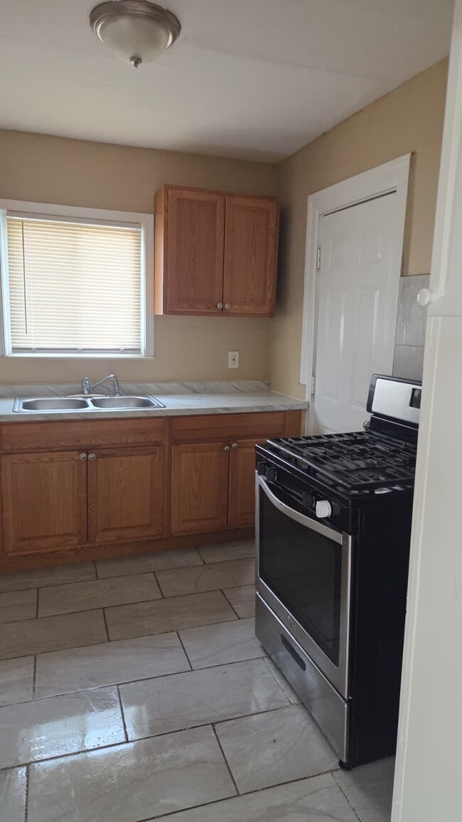 Photo - 9124 Manor St