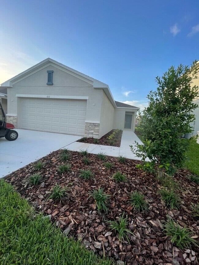 Building Photo - Newly developed Lakefront 3B/2B home in Ea...