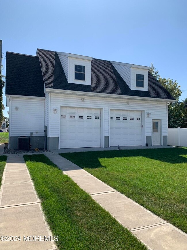 Photo - 207 Brinley Ave