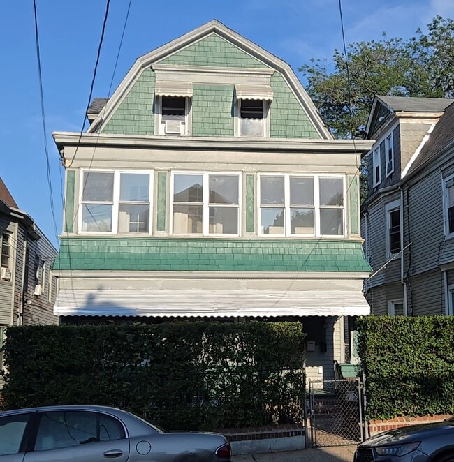 8 Farley Ave Unit 1