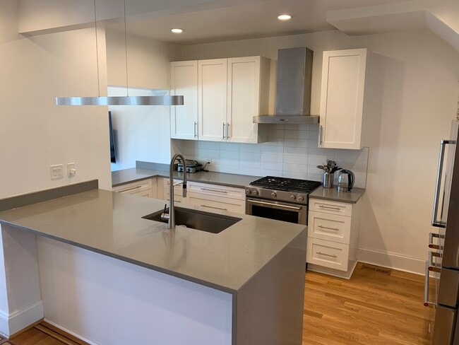 Photo - 1363 Parkwood Pl NW Townhome