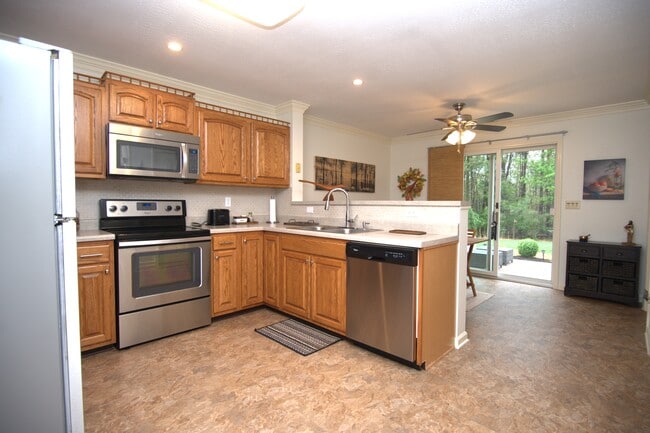 Photo - 63 Poplar Ct Ln