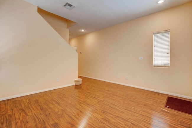 Photo - 9936 Elkhead Creek Way