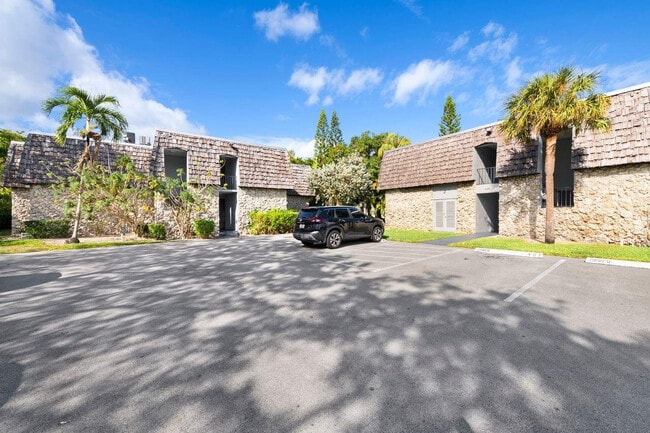 Photo - 3101 Oakland Shores Dr Unit H108