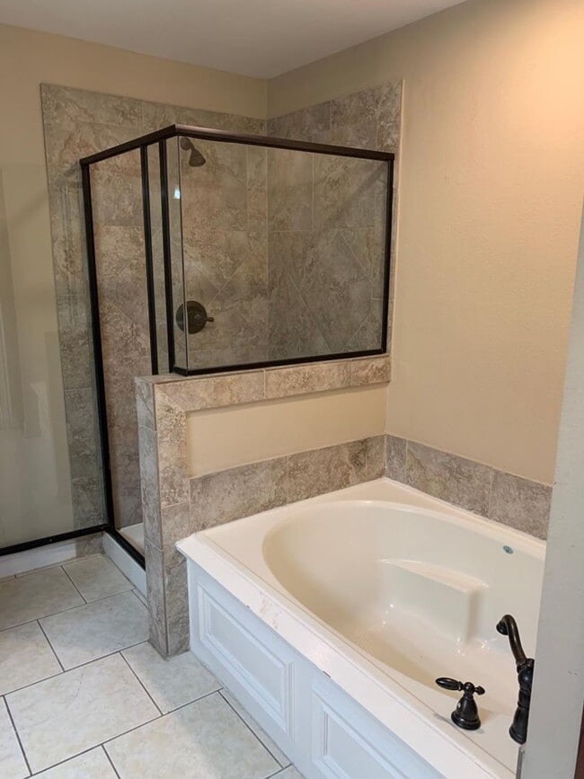 Photo - 1305 Halcyon Pl Casa