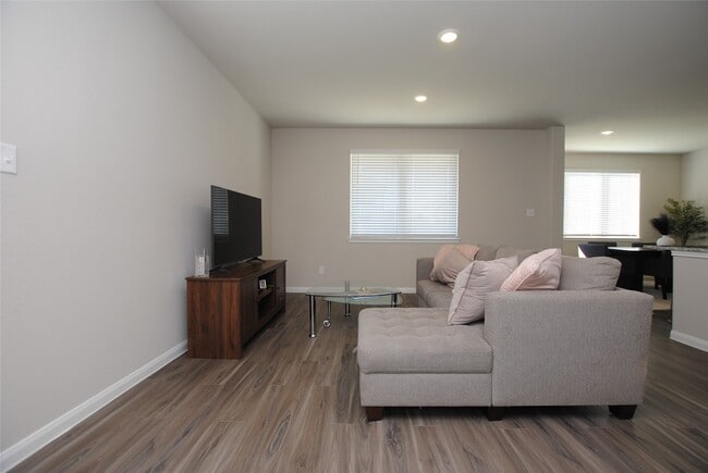 Photo - 13812 Green Heron Way