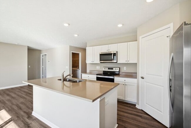 Photo - Fantastic 3bd/2ba home! Let yourself in!