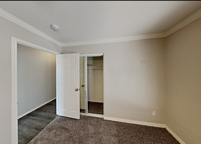 Photo - 125 Ludlow Dr
