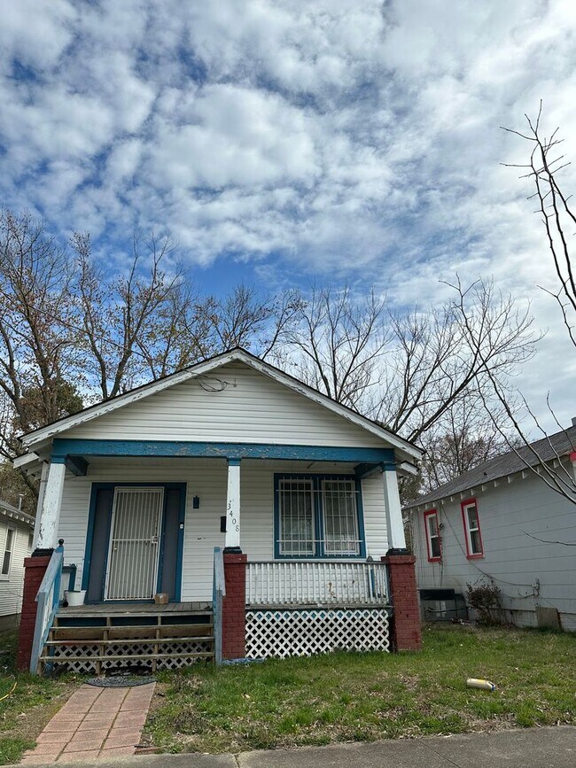 Photo - 2 bedroom house with central ac/heat, laun...