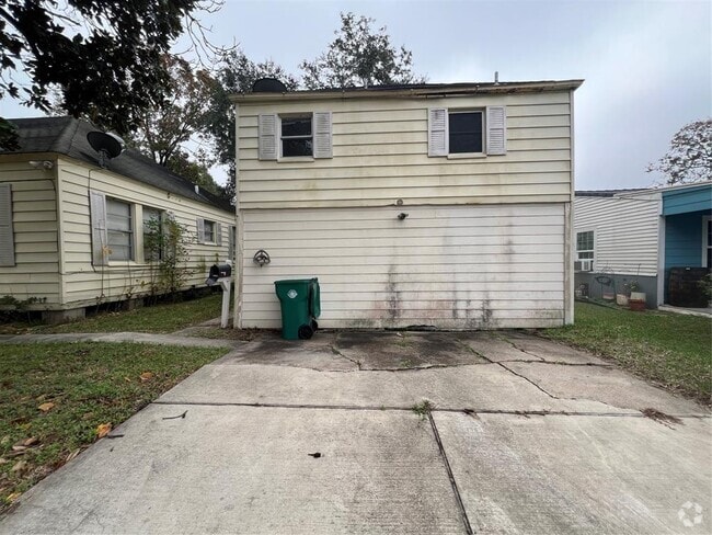 Building Photo - 201 Olive Ave Rental