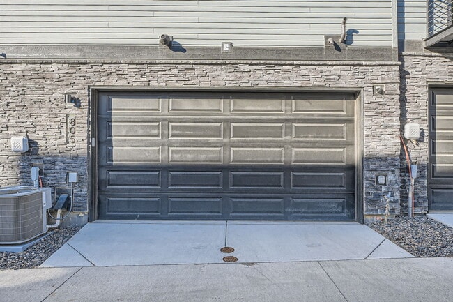 Photo - 805 Promenade Dr