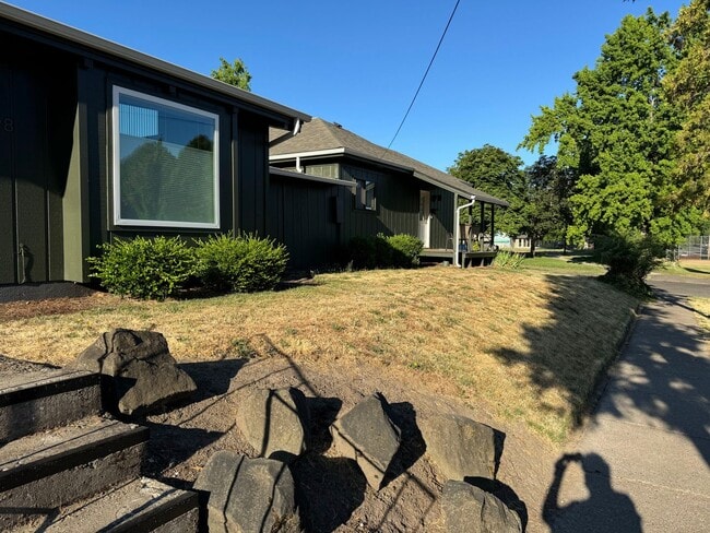 Photo - Terrific 3 Bedroom, 2 Bathroom in South Eugene