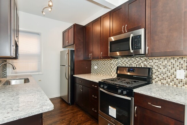 Photo - 725 N Throop St Unit 1