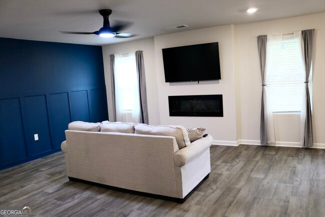 Photo - 204 River Meadow Dr