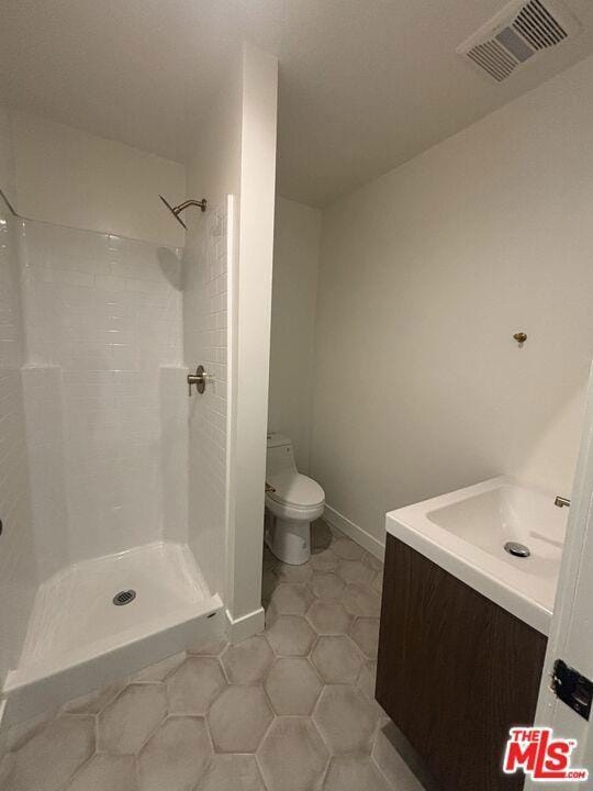 Photo - 16128 Devonshire St